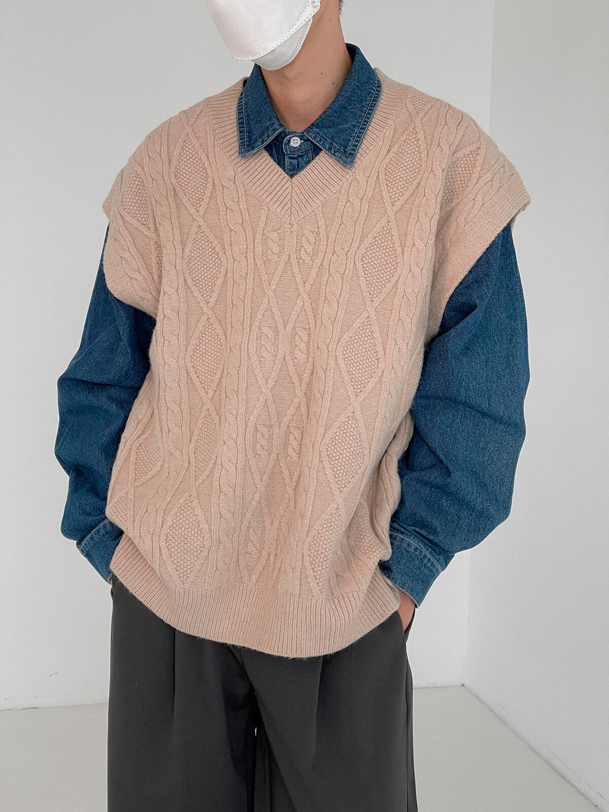 Жилет DAZO Studio Knitted Vest V-Neck Aran Pattern (2)