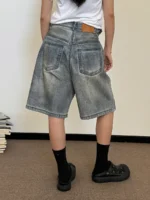 Шорты "19 Studio A010 Ripped Denim Shorts" — изображение 4