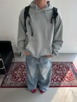 Худи "19 Studio Basic Medium Hoodie" — изображение 11
