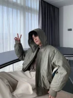 Бомбер "Hualun Detachable Hood Bomber" — изображение 3