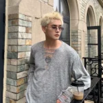 Лонгслив "Cui Layout Studio Distressed V-Cut Knit"