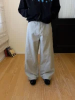 Джинсы "19 Studio Vintage Washed Straight Jeans" — изображение 2
