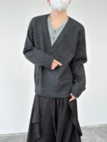 Свитер «BKYC Studio Layered V-Neck Henley Sweater»